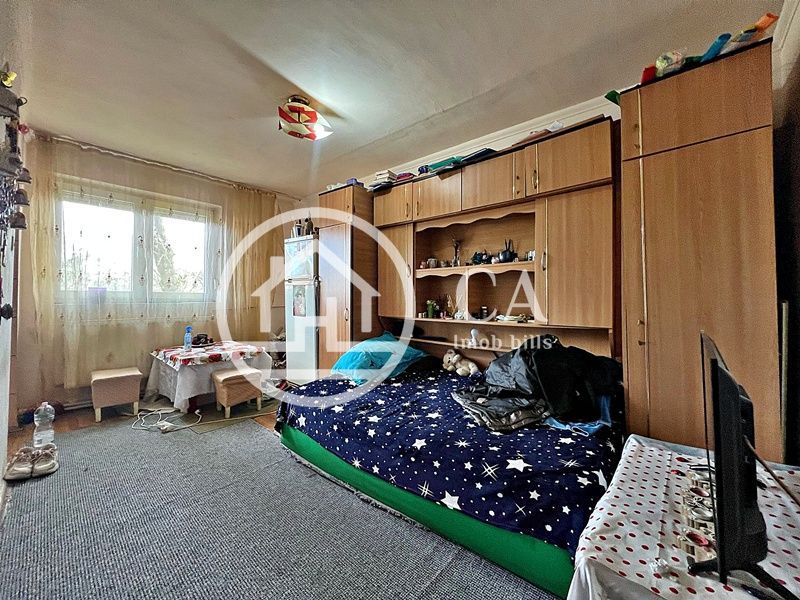 Garsonieră de vânzare în zona Velența, Oradea - Poză 1