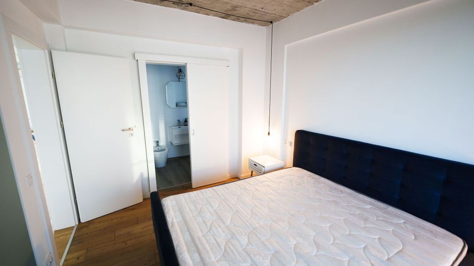 Apartament tip penthouse 3 camere cu priveliște - Poză 3