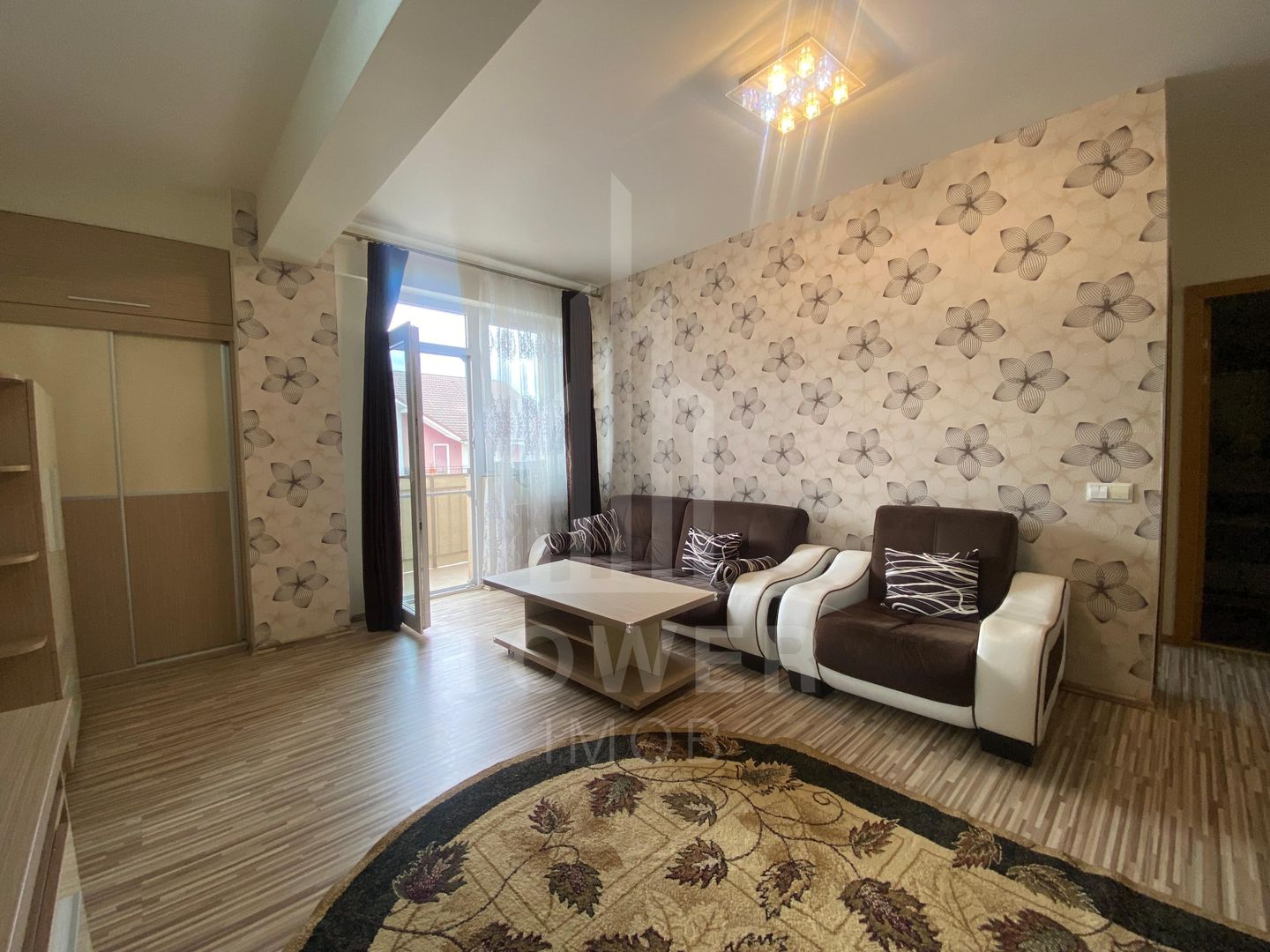 Apartament 3 camere de închiriat – Turnișor – 400€/lună - Poză 1
