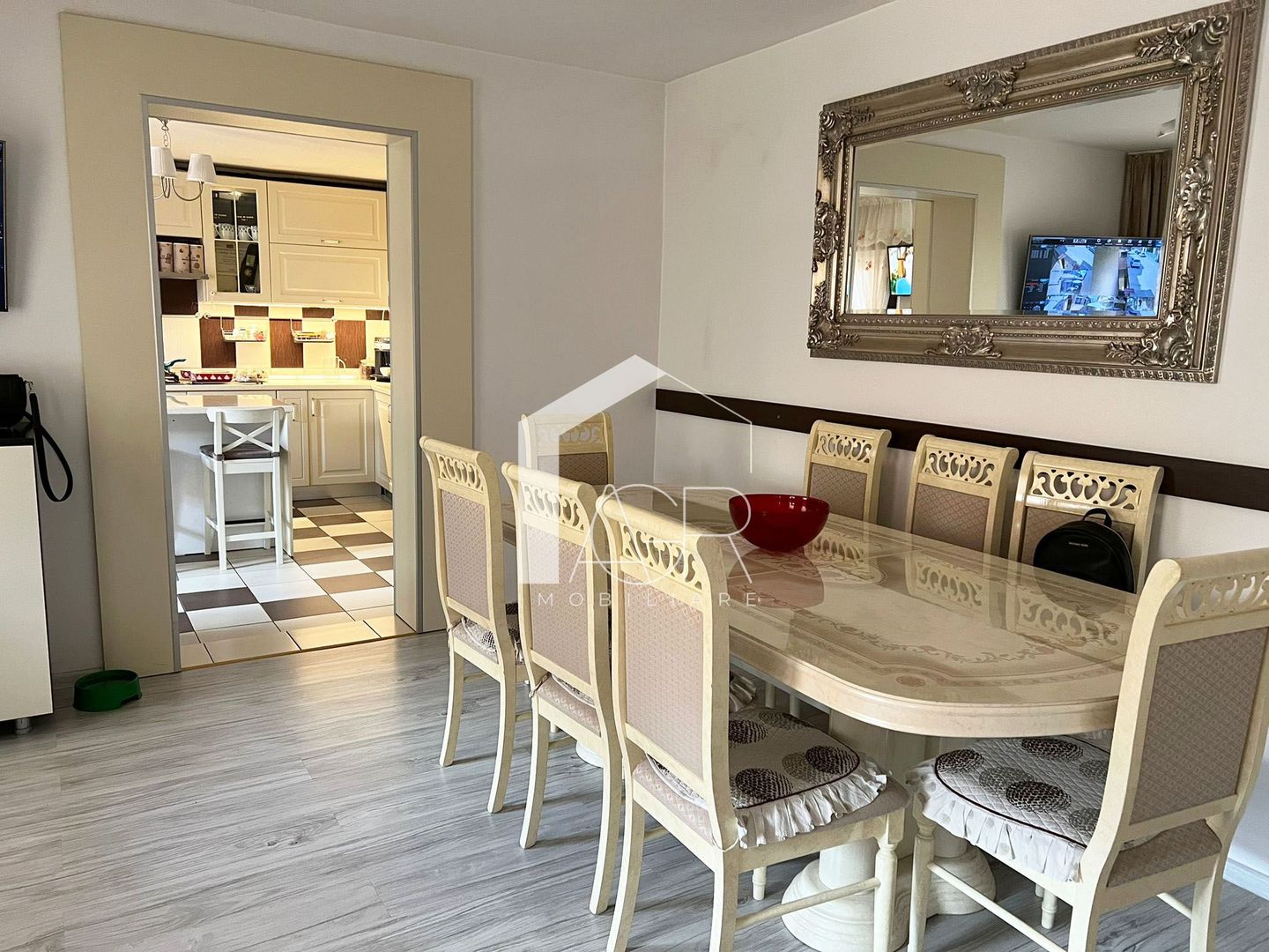 Casa P+M, cu 5 camere, zona Central - Poză 8