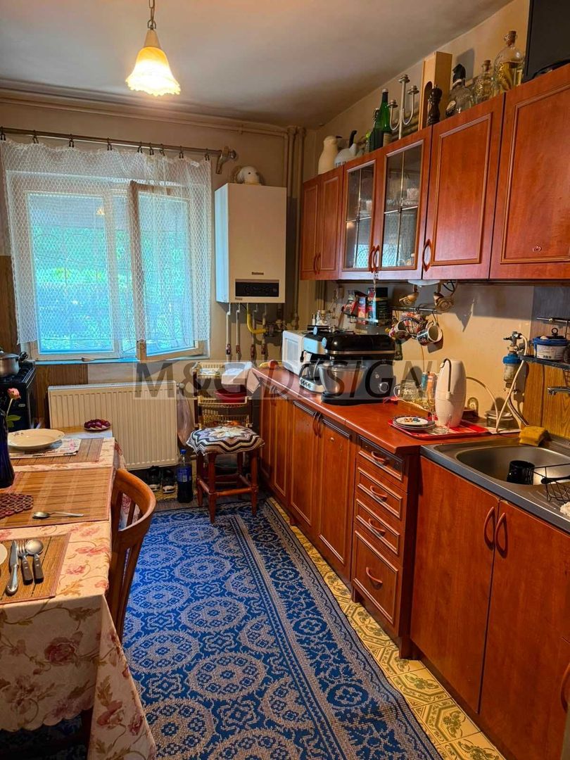 Apartament 3 camere  Lipovei - Poză 2
