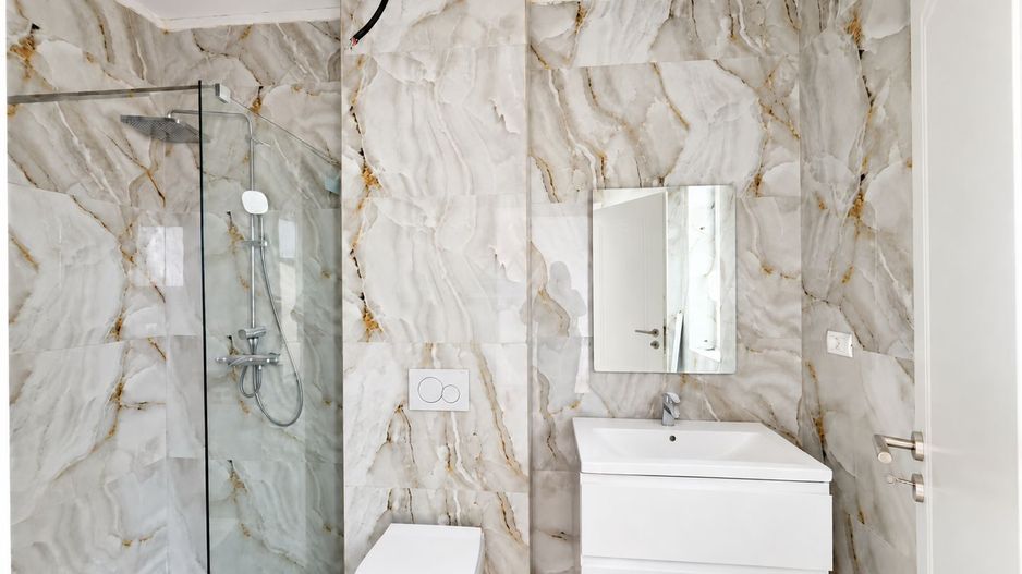 Apartament cu 3 camere si doua bai. Finisaje de calitate. Parcare - Poză 7