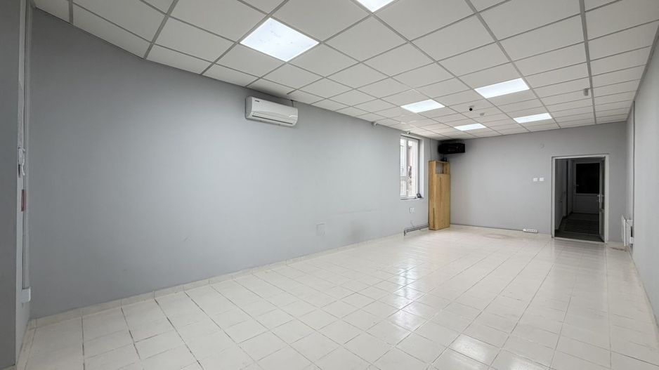 Inchiriere Spațiu Comercial 55 mp - Str. C.A.Române, Zona Ludy – Carei - Poză 4