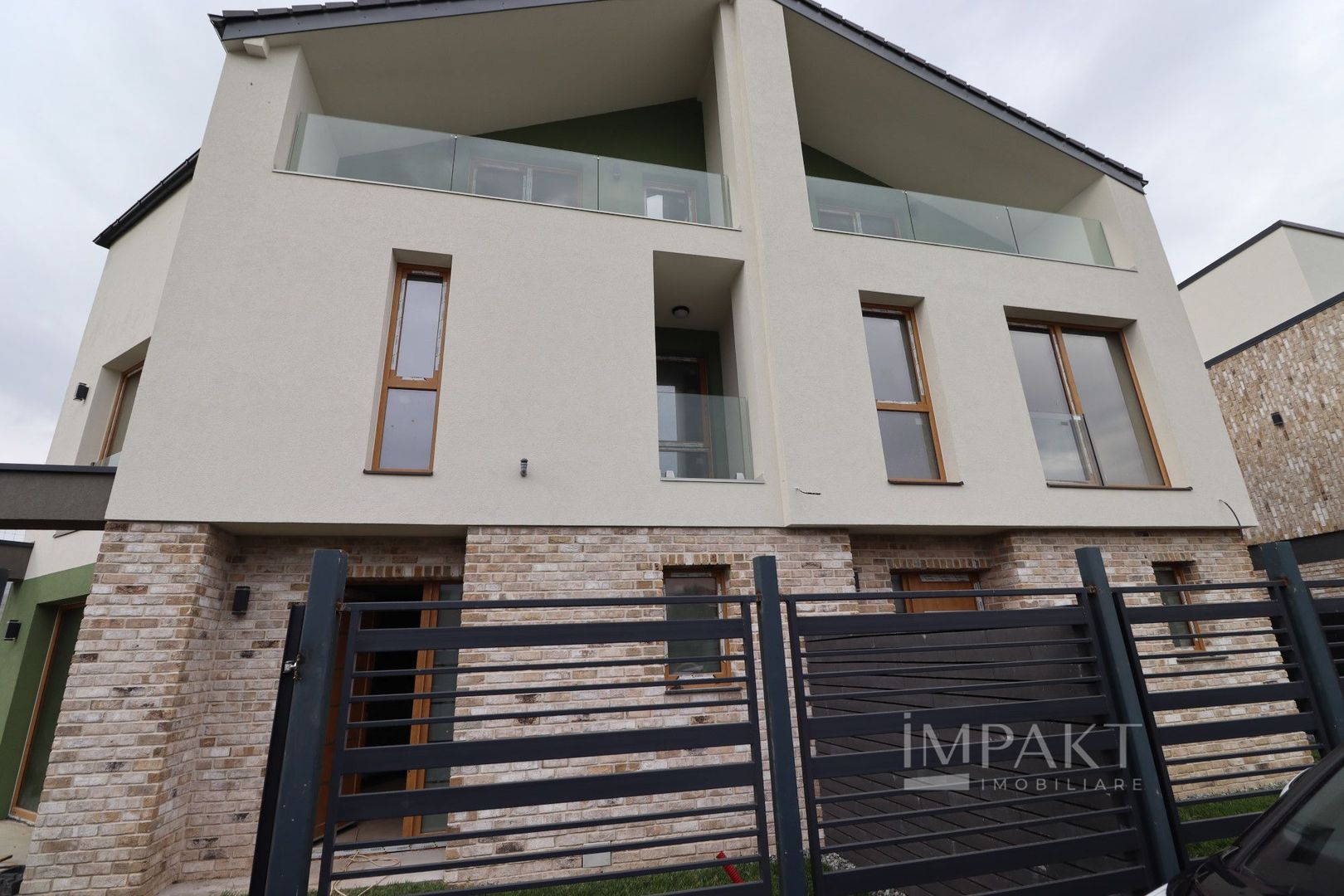 Duplex semifinisat, aflat intr-una din cele mai cautate cartiere ale Clujului, cartierul Gheorgheni! - Poză 1