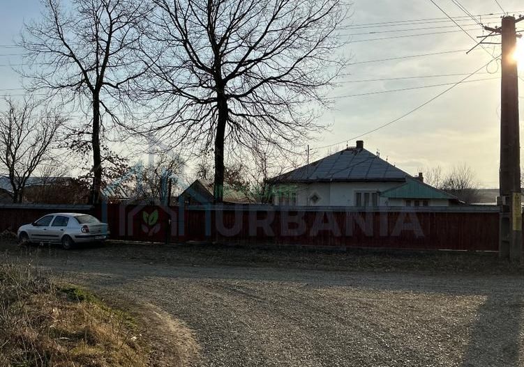 Casa Batraneasca 100 MP + teren intravilan 400 MP, 4500 MP extravilan - Poză 2