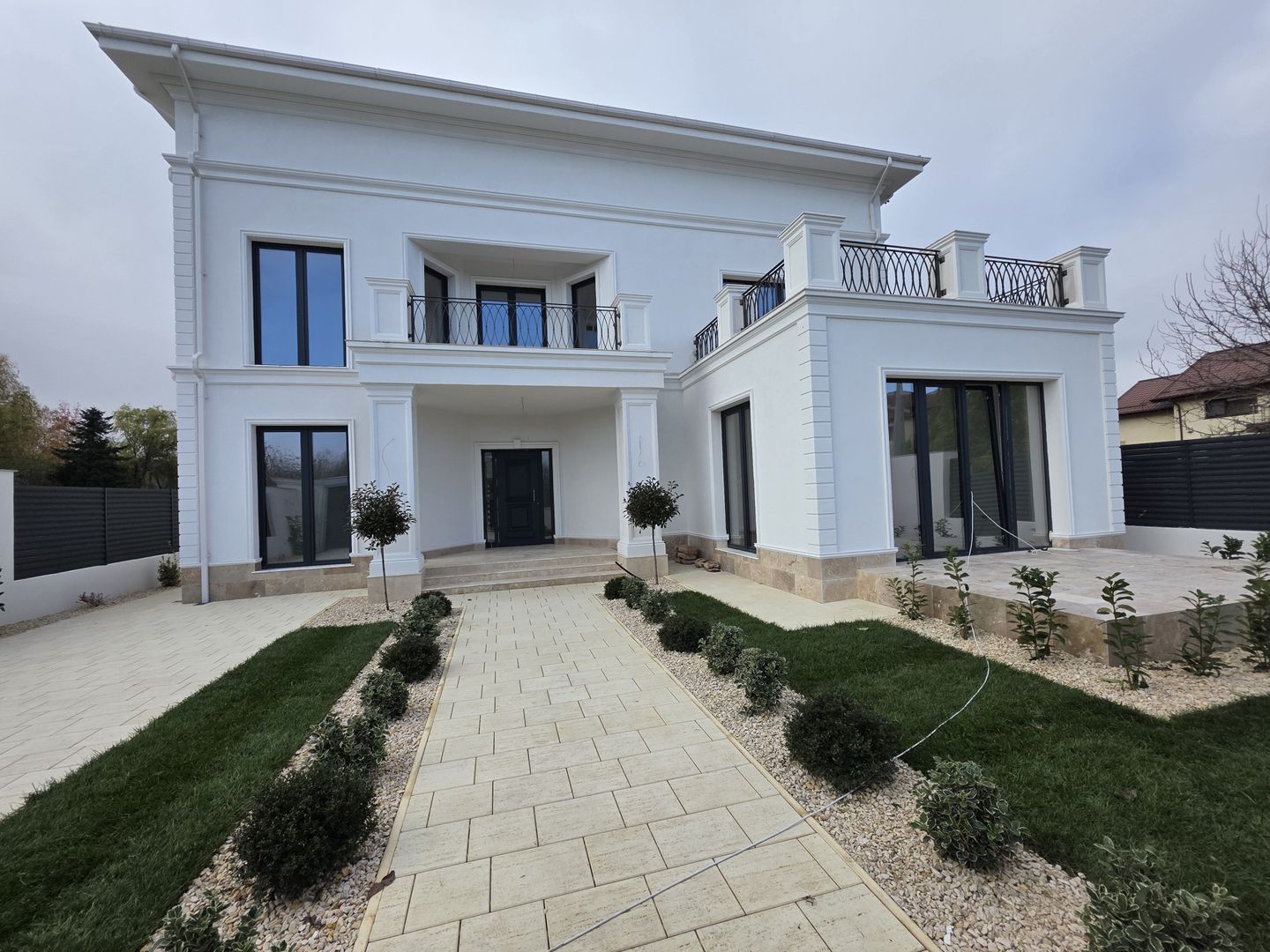 Vila superba excelent pozitionata in Pipera - Poză 2