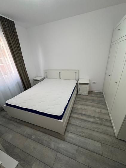 Apartament 3 camere de închiriat Apărătorii Patriei Parcare subterană - Poză 6