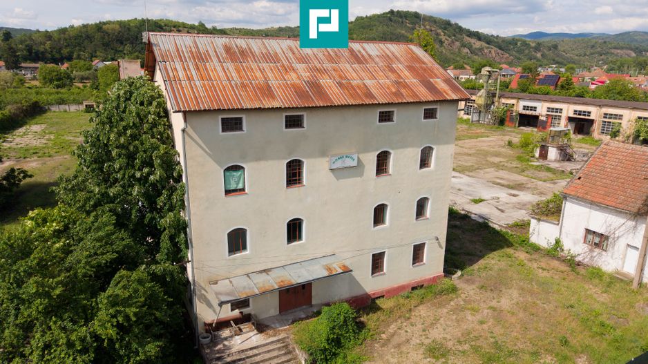 Oportunitate de investiție în Orașul Lipova - Poză 1