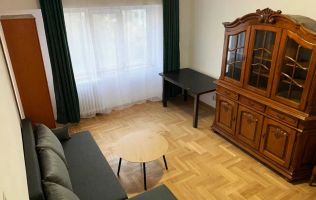 Închiriez apartament 2 camere – Bd. Independenței, zonă centrală