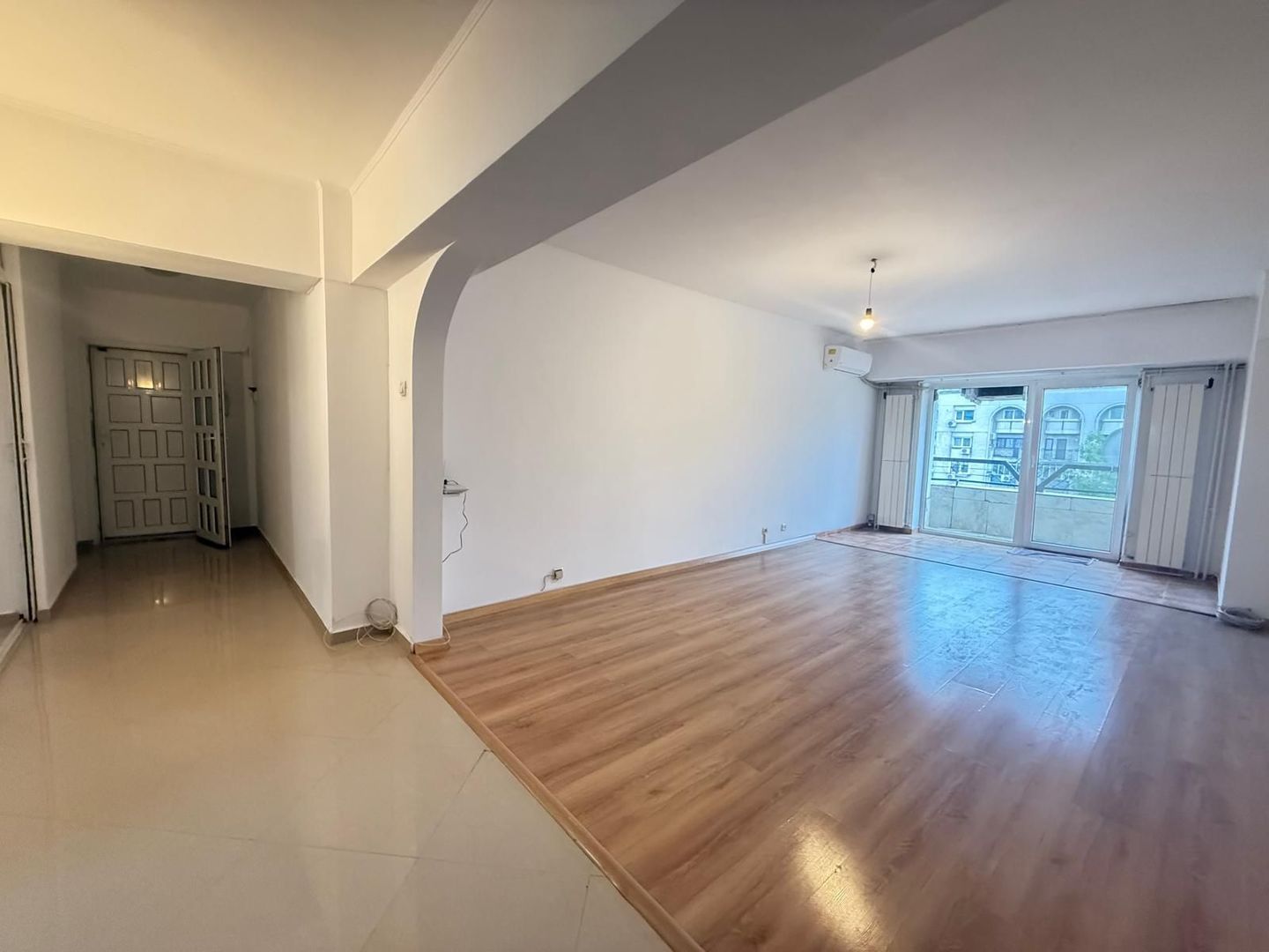 4 CAMERE BULEVARD DECEBAL ‖ CENTRALA TERMICA ‖ VEDERE MIXTA ‖ ETAJ INTERMEDIAR - Poză 1