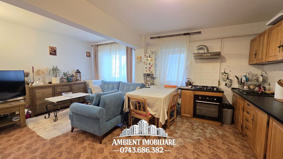 Apartament cu 4 camere, etaj 3, nemobilat, zona TRAIAN; - Poză 4