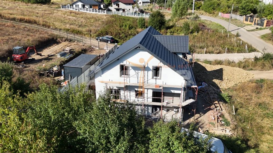 Casă nouă cu mansardă – teren 500 mp *Chicerea-Tomești - Poză 4