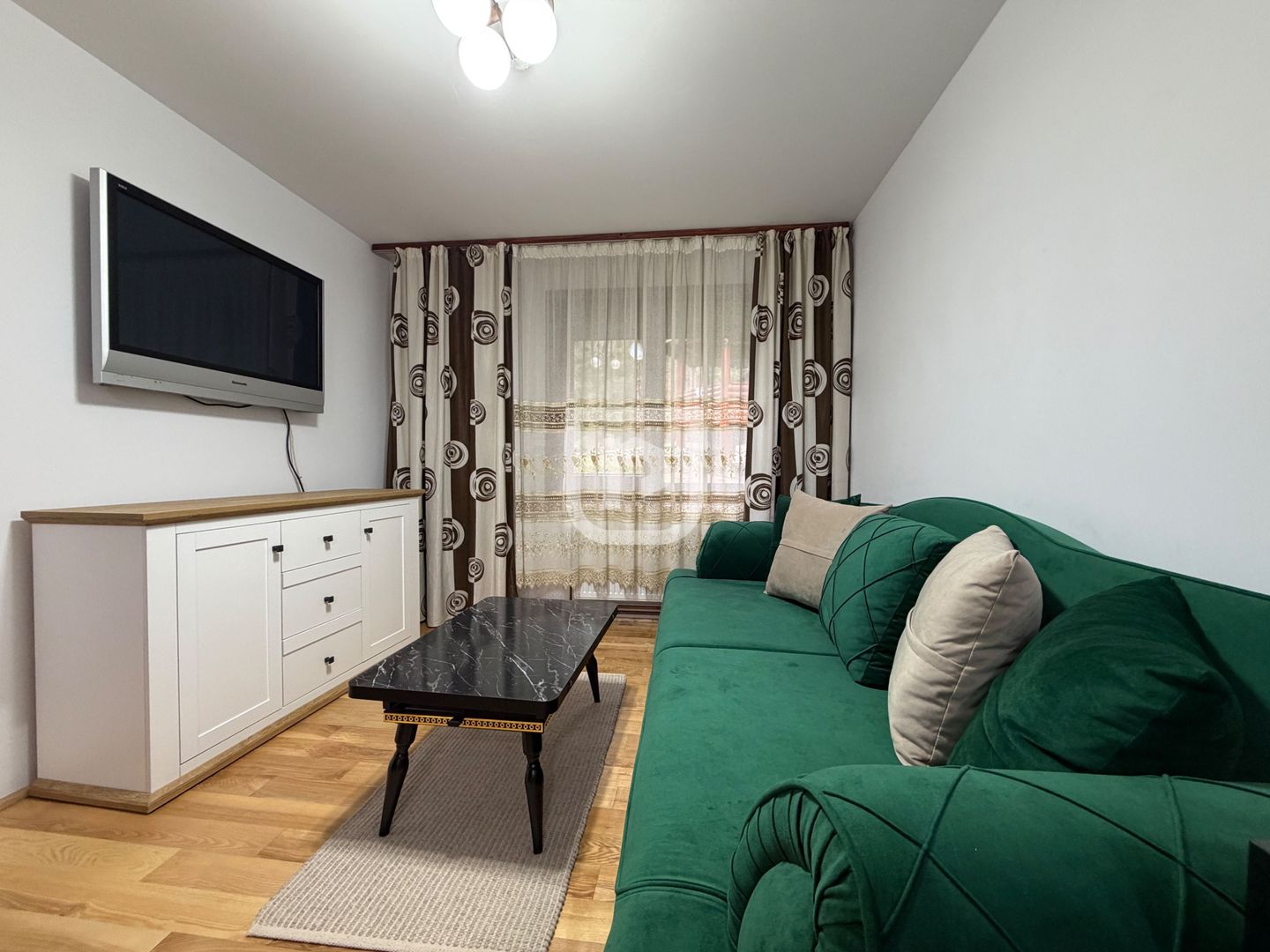 Casa / Pensiune 5 dormitoare Manastirea Humorului - Poză 4