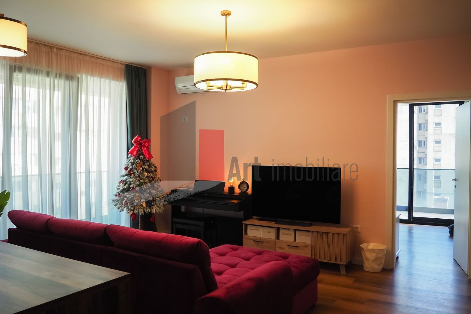 Apartament splendid, zonă centrală, cu loc de parcare în subteran inclus - Poză 3