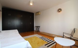 Corneliu Copusul, o camera, centrala proprie. - Poză 3