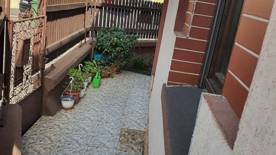 Casa de inchiriat - Domenii - Poză 10