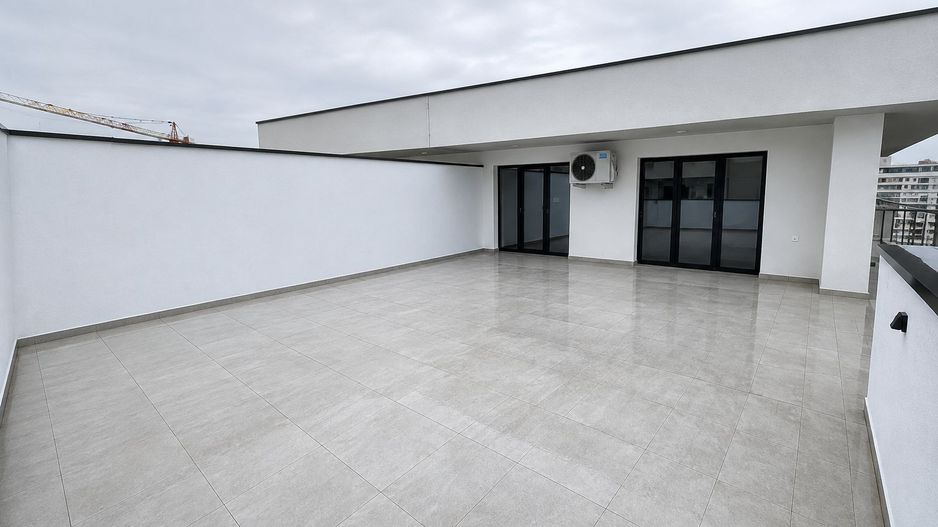 Penthouse 4 camere 111 mp Terasa 78 mp 2 locuri parcare Doamna Stanca - Poză 9