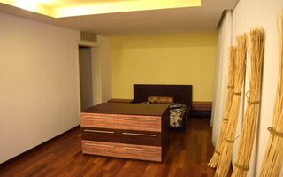 Vila spatioasa de inchiriat | gradina generoasa si piscina |Pipera - Poză 6