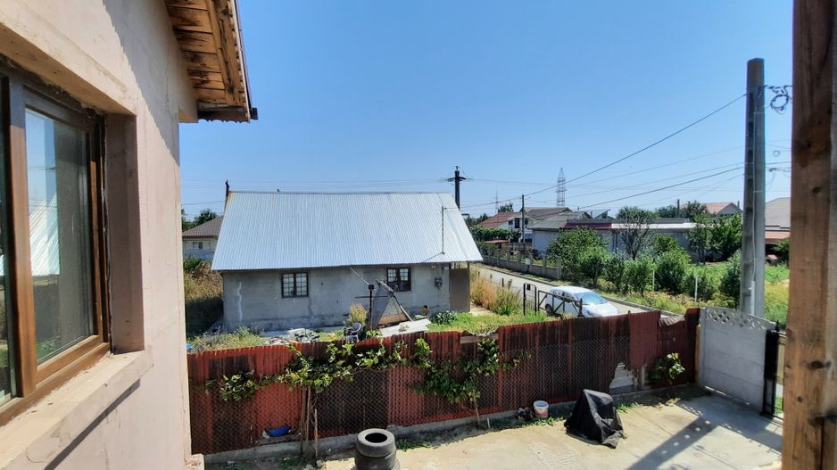 Cumpana Spațiu și curte generoasă! Casa familiei tale! - Poză 3