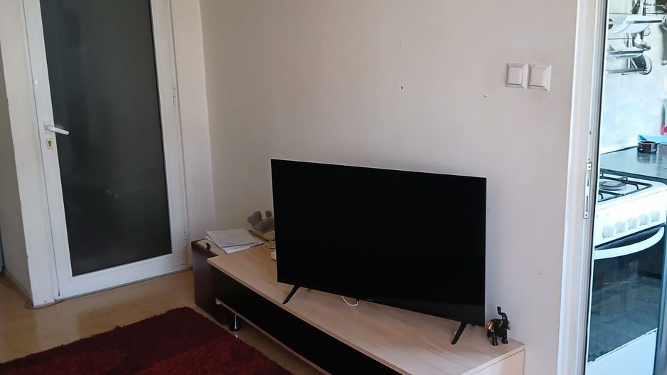 ofer spre vanzare garsoniera zona Crisan, etaj 3 - Poză 3