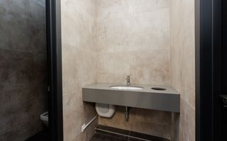 Chirie un complex de birouri ultra-modern, bulevardul Dacia, Botanica - Poză 47