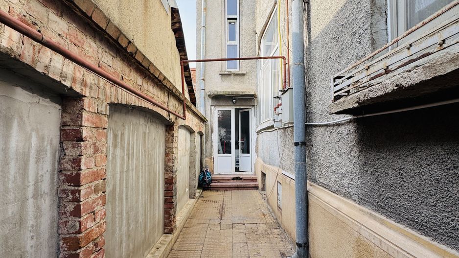 Apartament 3 camere in Vila+Demisol locuibil 18,40 mp - Parcul Carol - Poză 15