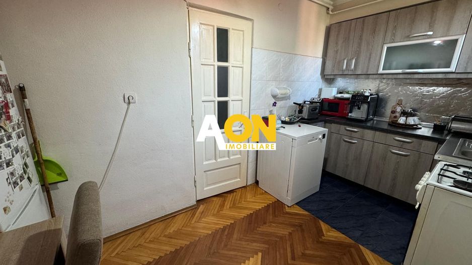 De vanzare apartament 3 camere, Cetate, zona B-dul Transilvaniei - Poză 9