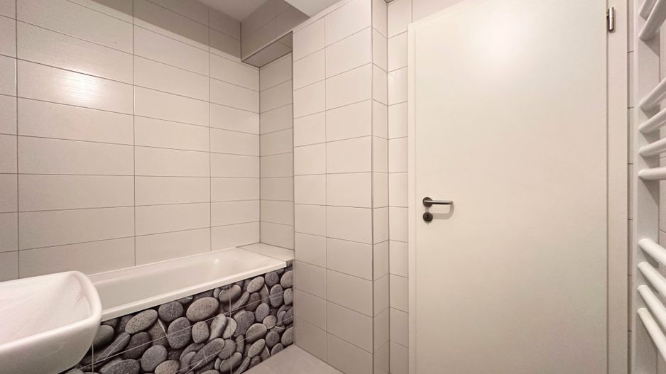 VÂNZARE APARTAMENT 2,5 CAMERE  NOU NELOCUIT - Poză 21