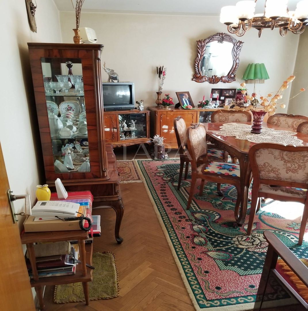 4 camere decomandate în Mănăștur – potențial excelent. - Poză 7