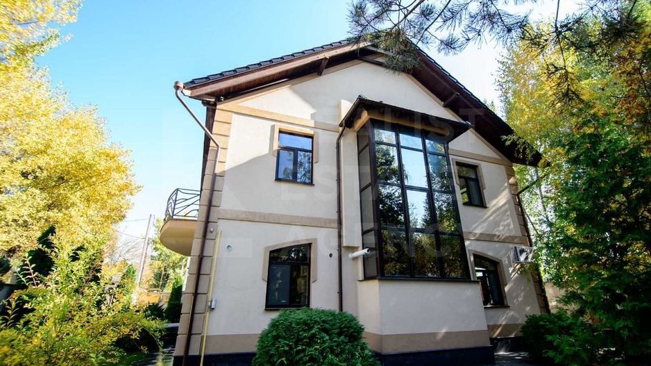 Vânzare, casă 370 mp, + 6 ari, 3 nivele, str. Ghidighici, Buiucani - Poză 1