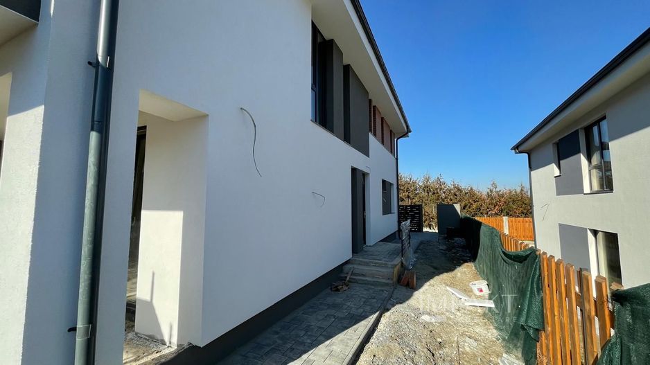 🏡 Unitate locativa semifinisata cu teren de 250 mp in Dezmir 🌿 - Poză 7