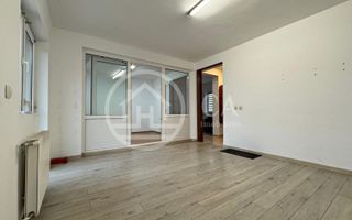 Casă de închiriat cu 4 camere în Cartierul Europa, Oradea - Poză 1