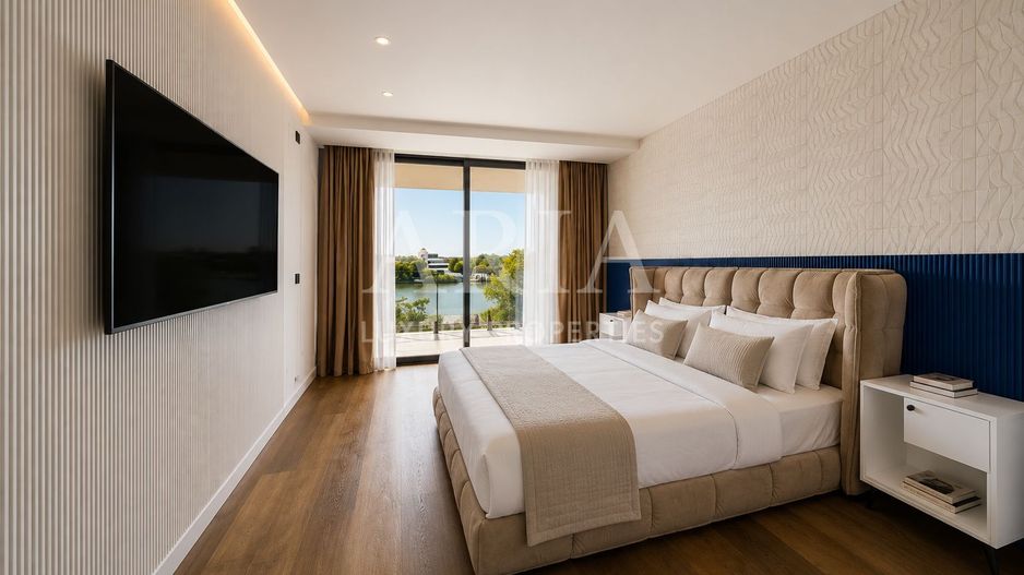 WATERFRONT VILLA | POOL - Poză 13