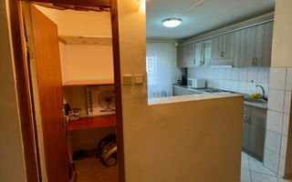 Apartament 2 dormitoare, decomandat, 2 balcoane – Rogerius Oradea - Poză 3