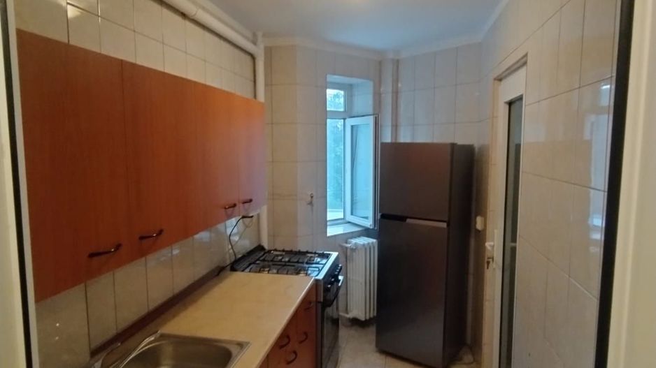 Apartament 2 camere nemobilat, zona Mihail Kogalniceanu-IZVOR - Poză 10
