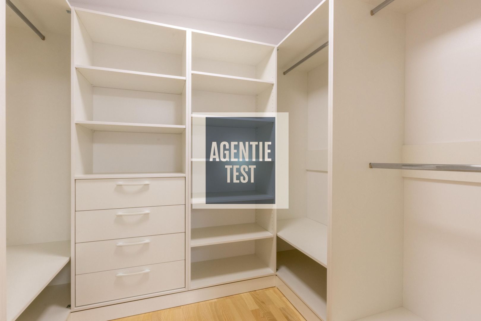 Apartament cu 4 camere de închiriat în zona Alexandru cel Bun - Poză 19