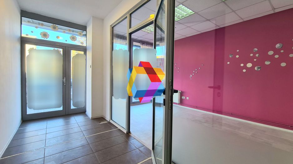 Spatiu comercial de închiriat Brasov - 100 mp # spatii-comerciale-brasov.ro - Poză 3