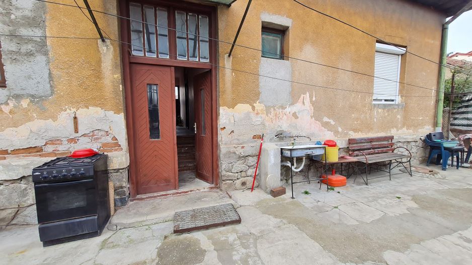 Apartament 2 camere curte comuna/2 proprietari in curte - Poză 8