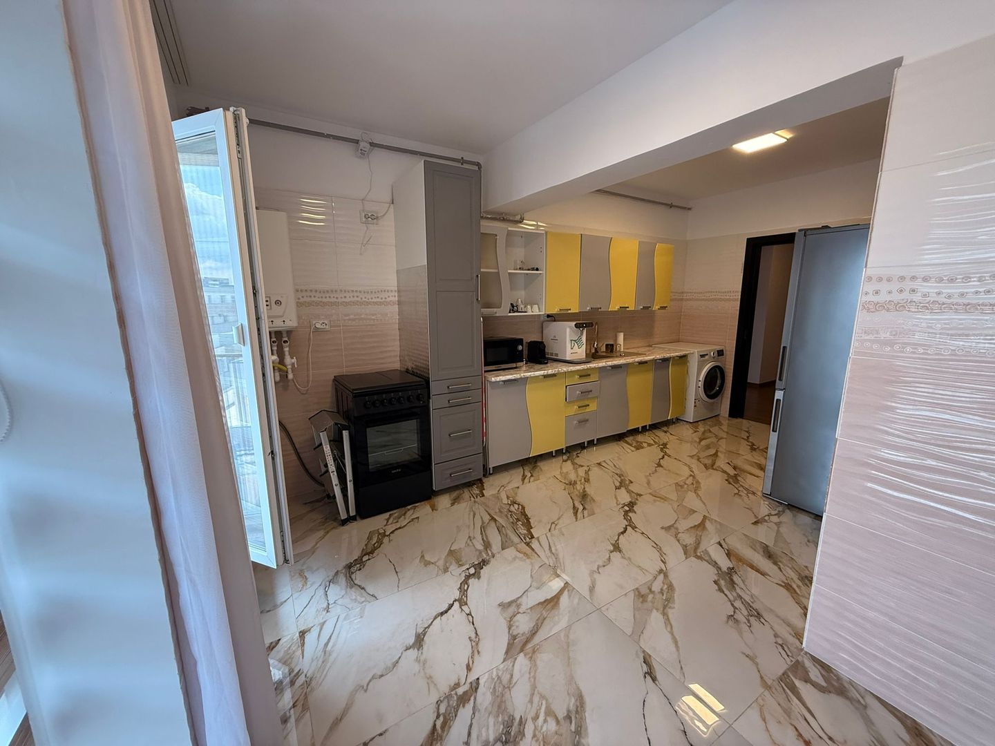 Apartament 2 camere 65 mp, terasă 22 mp, parcare acoperită, etaj 8 - Poză 7