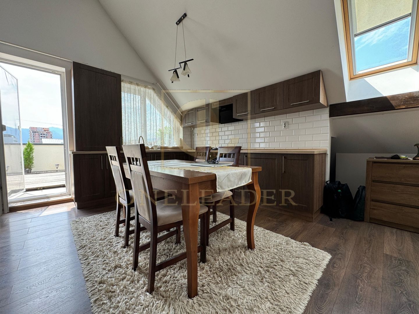 Penthouse 2 Camere | Tractorul – Brașov | 67 mp + Terasă 35 mp | Loc parcare - Poză 3