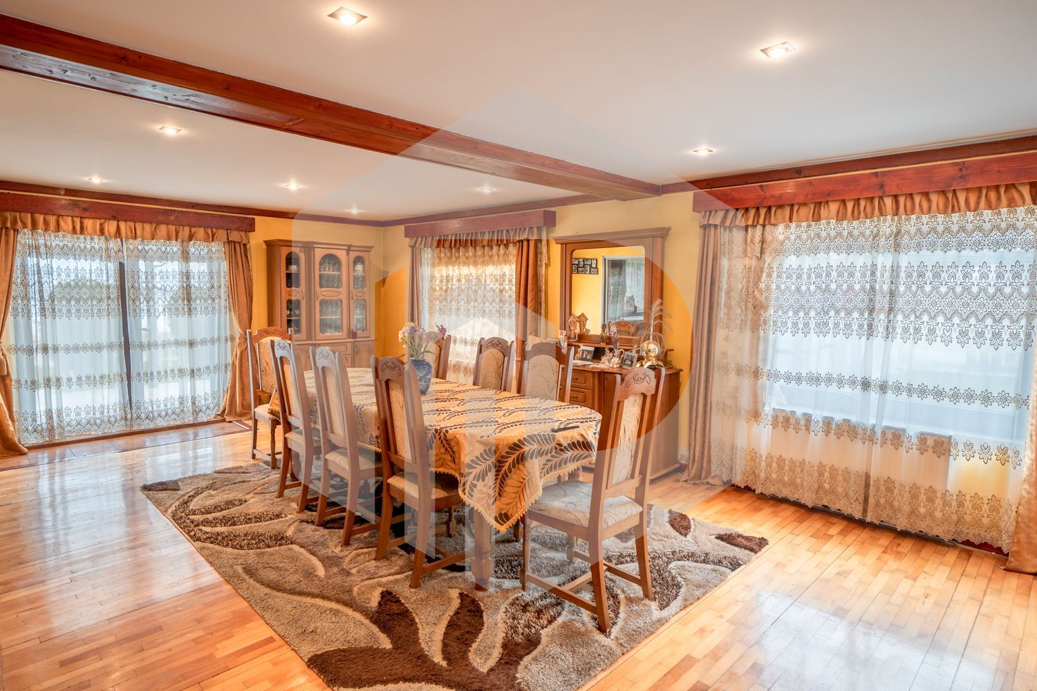 Casa individuala+ teren 609mp/ Terezian- Pretabilă clinică/gradiniță - Poză 2