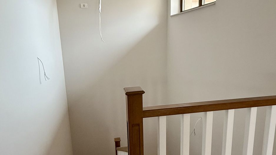 CASA TIP DUPLEX DESPARTIT PRIN GARAJ - Poză 15