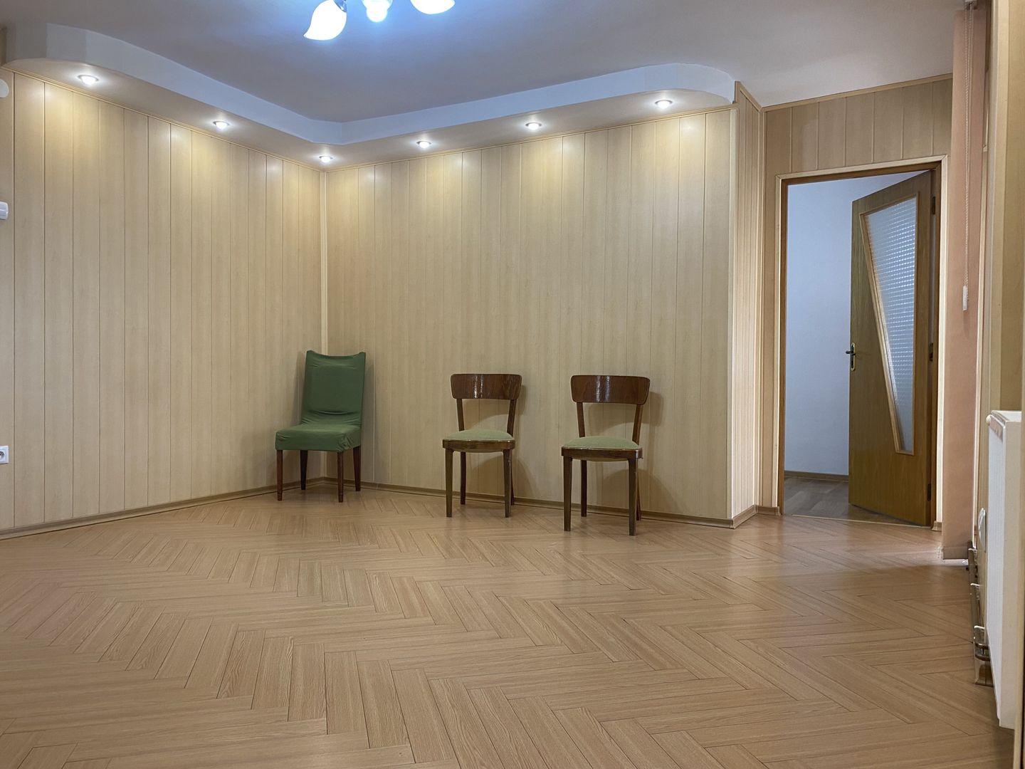 Vanzare apartament cu 4 camere luminos, vedere deschisă-Targoviste-M5 - Poză 4