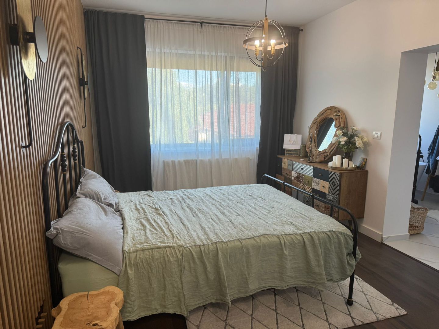CASA INDIVIDUALA LANGA PADURE | MOBILATA SI UTILATA - Poză 15