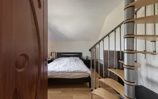 Casa cu salcie - refugiul tău boem, lângă oraș, pe un teren de 1800 mp - Poză 35