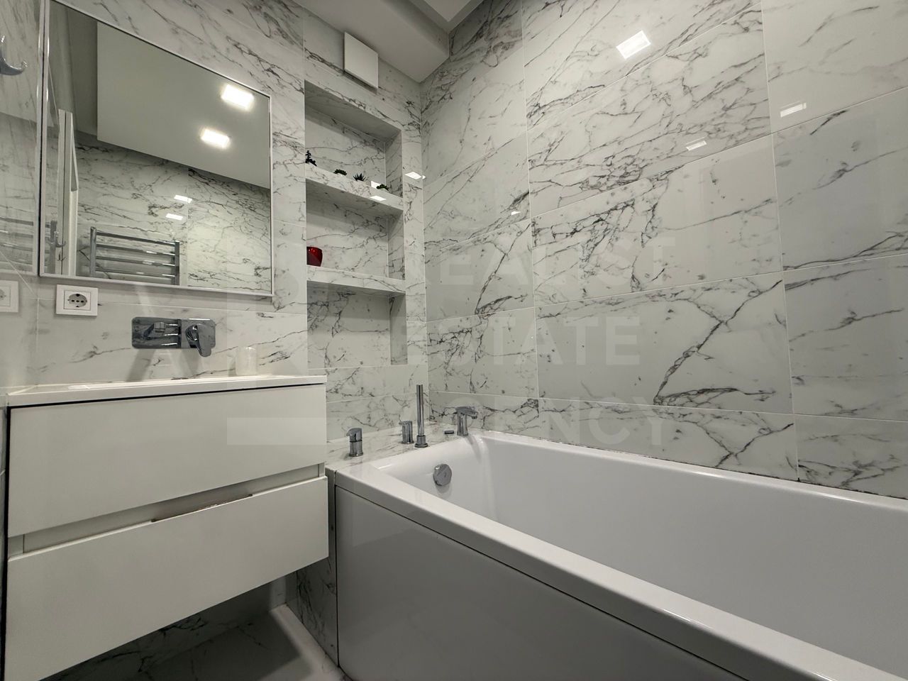 Chirie, apartament, 2 camere, str. Sprîncenoaia, Centru - Poză 12