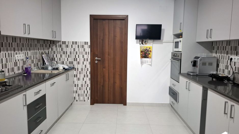 Casa P+1E+M, cu 5 camere, Cocosesti - Poză 5