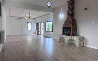 Între dealuri, viță de vie și liniște deplină! Vanzare casa in Prahova - Poză 7