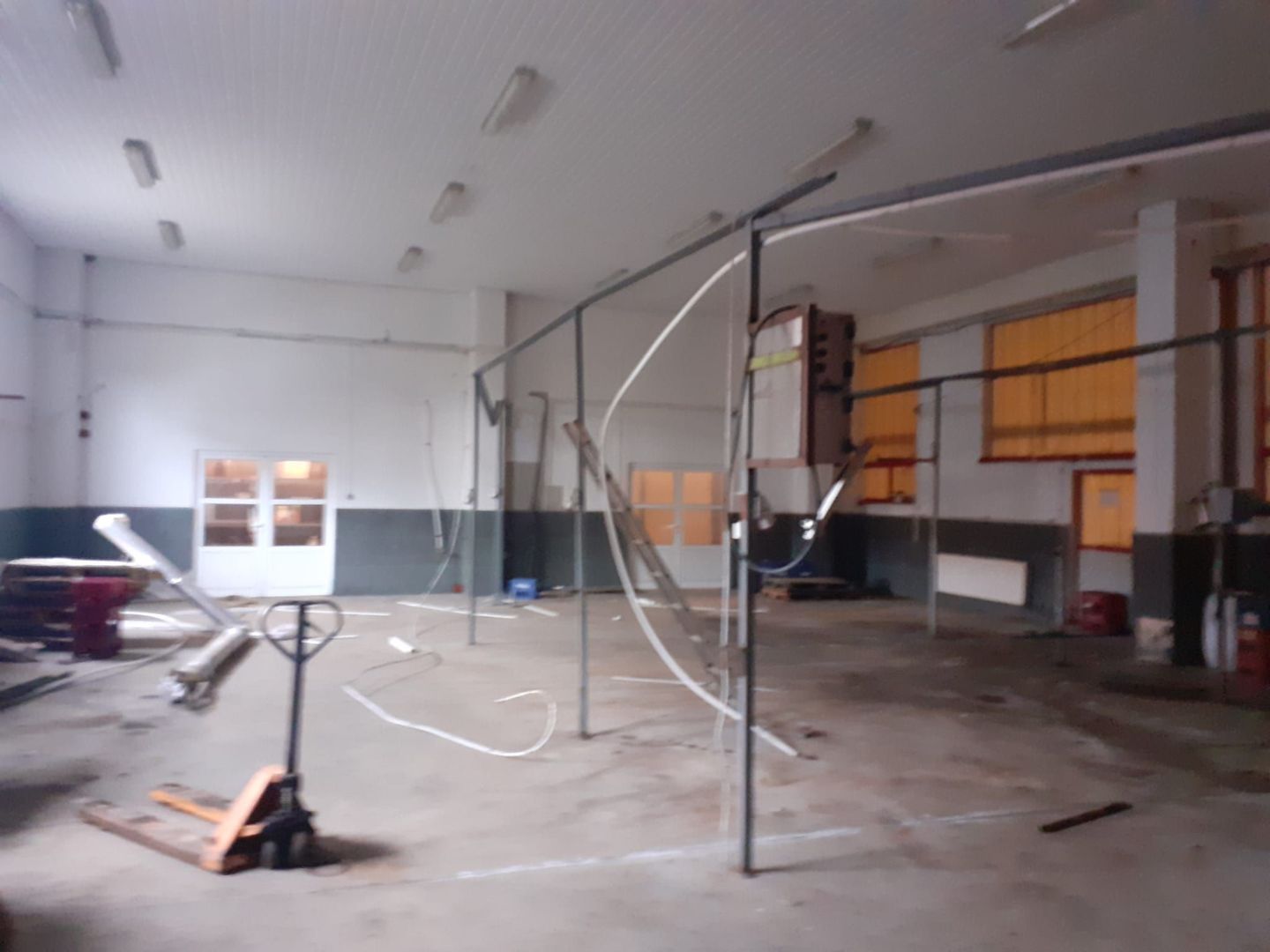 Hala de productie/depozitare si teren 15000 mp - Marsa -Sibiu - Poză 6