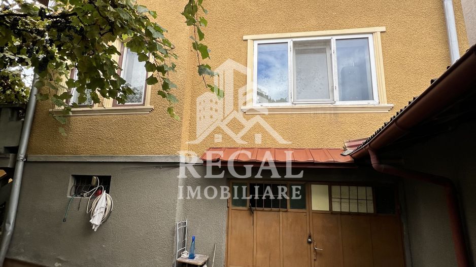 PRET NOU - Casă de vânzare – construcție solidă și spațioasă - Poză 12